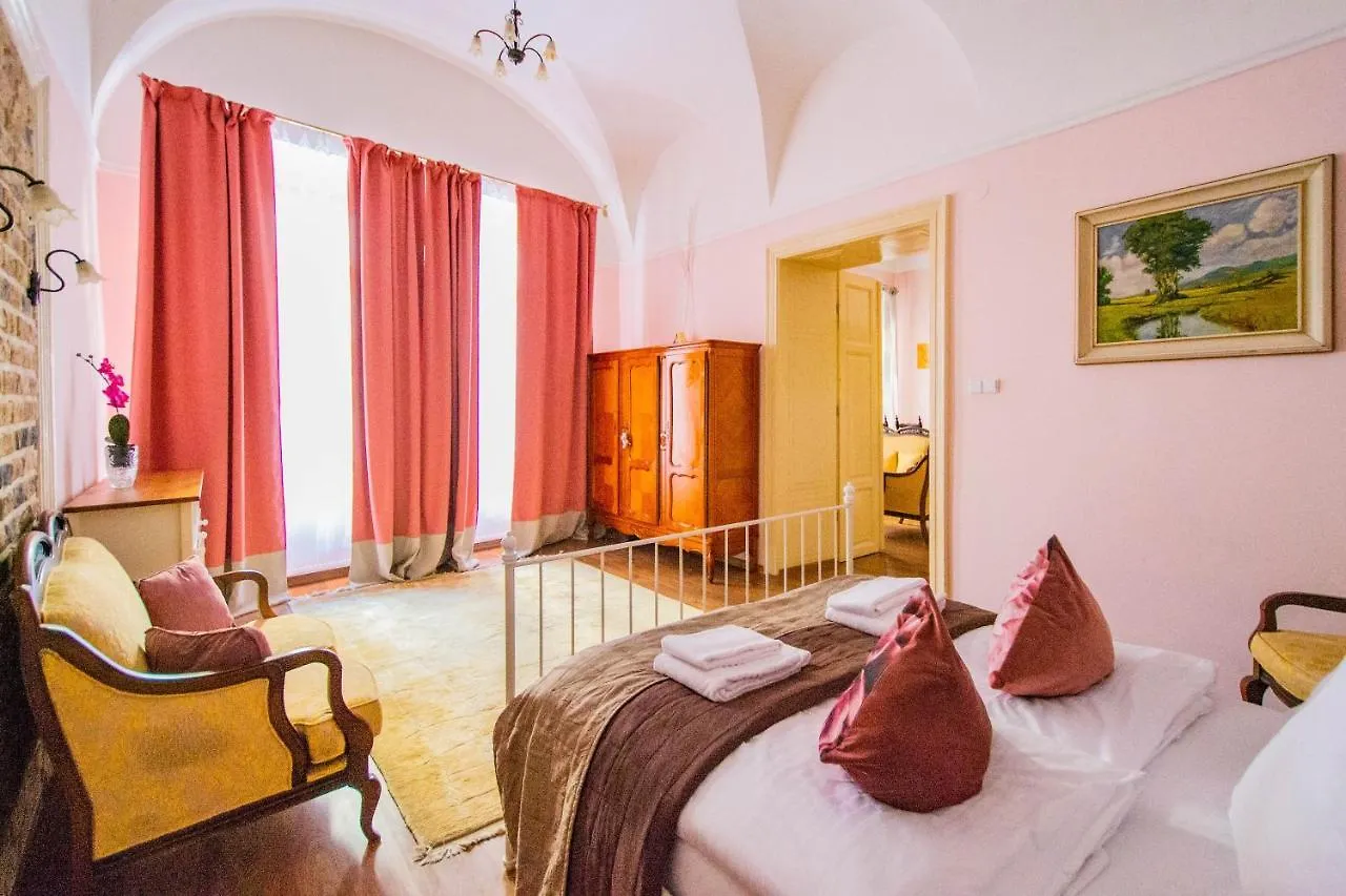 Apartamento Astronomical Clock Suite By Ruterra Praga