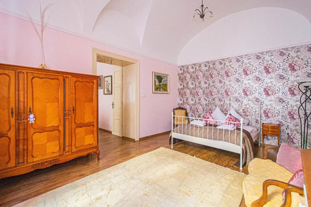Apartamento Astronomical Clock Suite By Ruterra Praga
